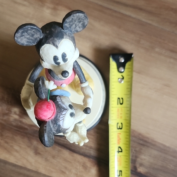 Disney Mickey and Minnie Mouse 'Happily Ever After' Figurine - Picture 7 of 8